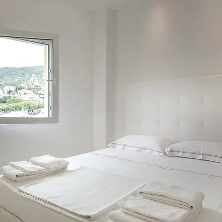 Al Molo Sea View 3* Lerici
