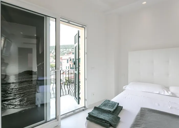 Al Molo Sea View Gæstehus Lerici
