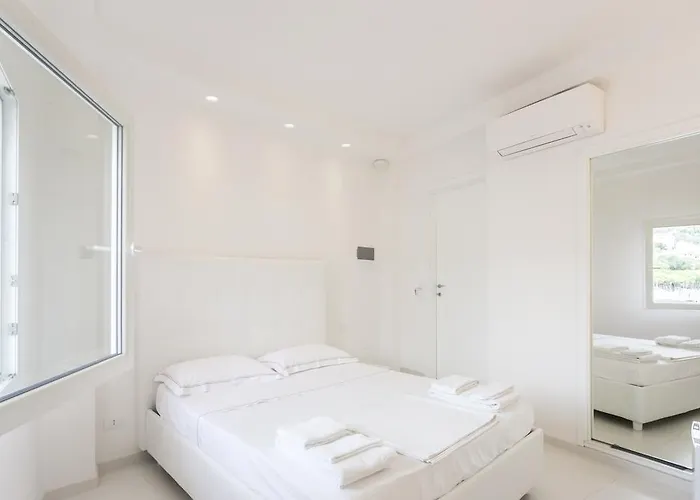Al Molo Sea View بيت ضيافة ليريسي