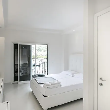 Al Molo Sea View Affittacamere Lerici