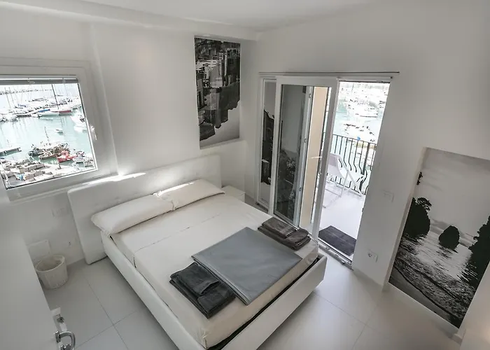 Pensjonat Al Molo Sea View 3*