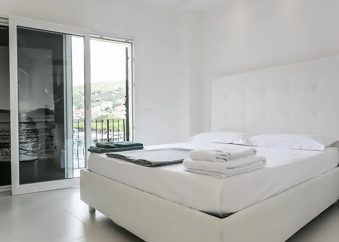 Al Molo Sea View Lerici